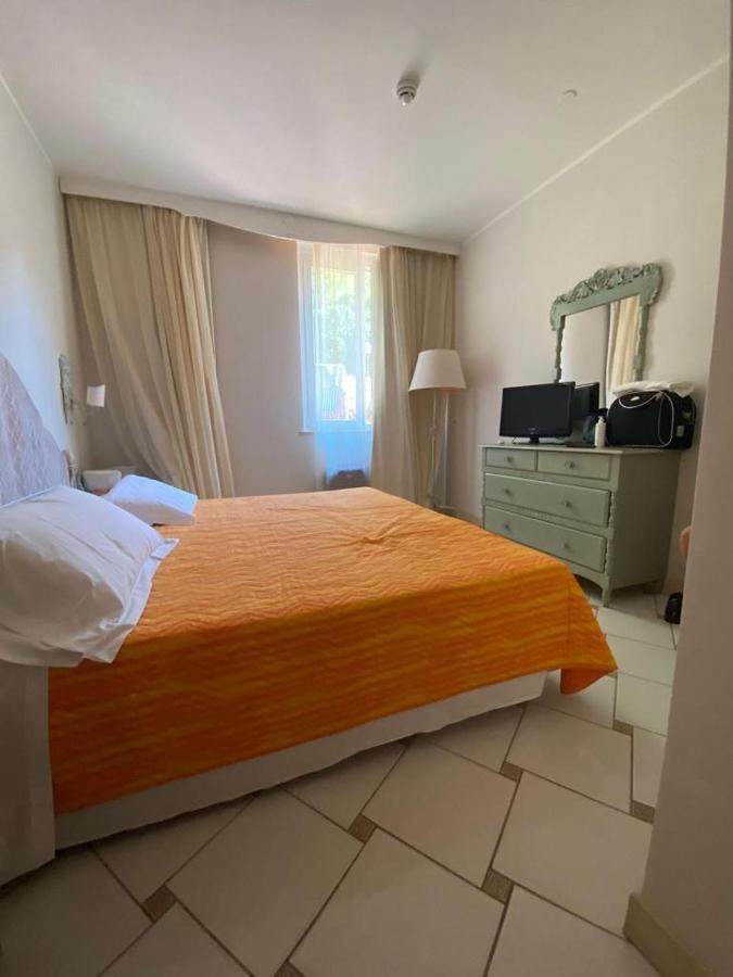 Appartamento 4 Posti Letto N 238 Presso Residence Golf Hotel Punta Ala Extérieur photo